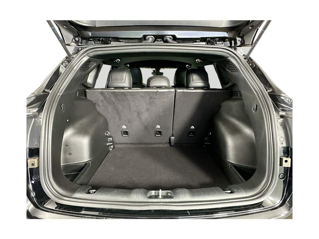 Thumbnail: 2023 Jeep Compass - 18