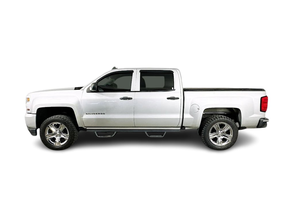 Thumbnail: 2018 Chevrolet Silverado 1500 - 3