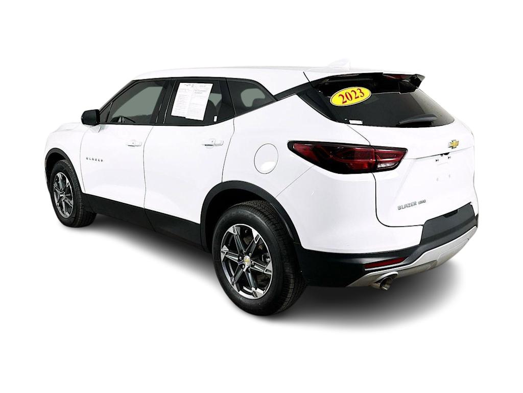 Thumbnail: 2023 Chevrolet Blazer - 4