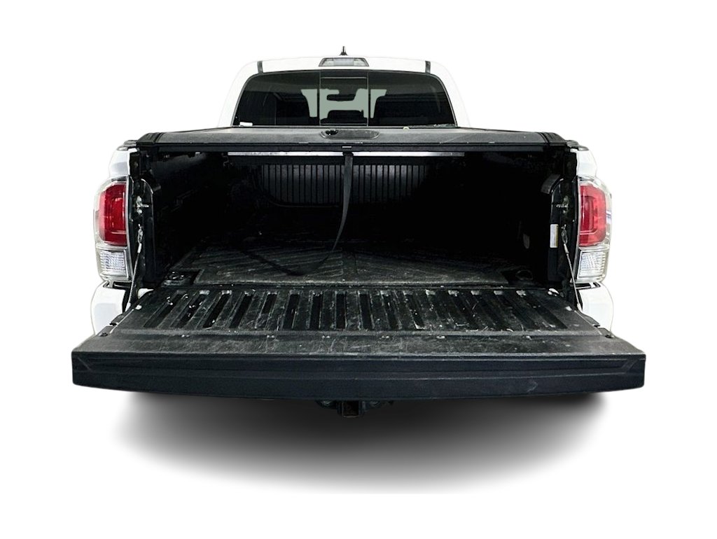 Thumbnail: 2020 Toyota Tacoma - 18