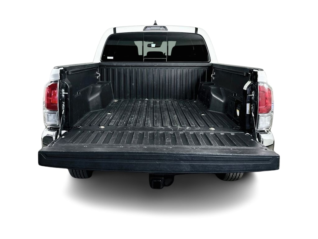 Thumbnail: 2022 Toyota Tacoma - 18