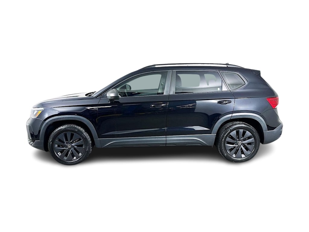 Thumbnail: 2022 Volkswagen Taos - 3