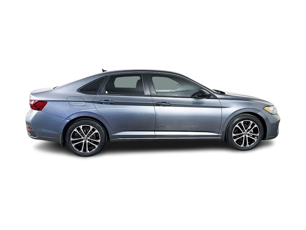 Thumbnail: 2024 Volkswagen Jetta - 25