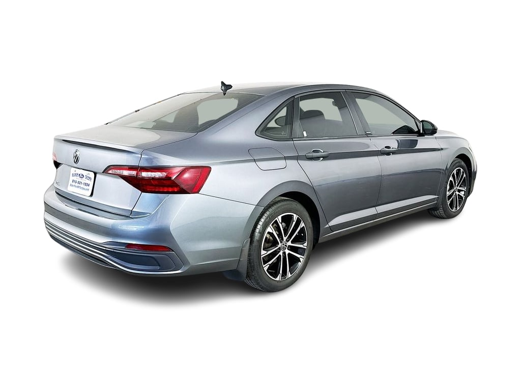 Thumbnail: 2024 Volkswagen Jetta - 24