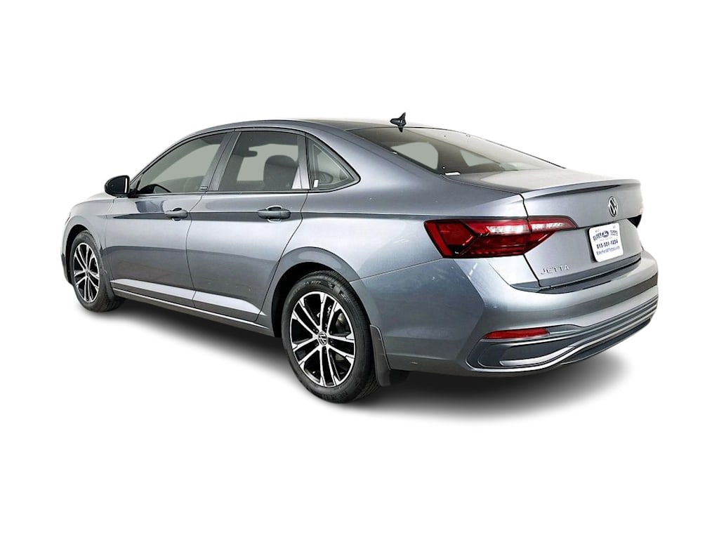 Thumbnail: 2024 Volkswagen Jetta - 4