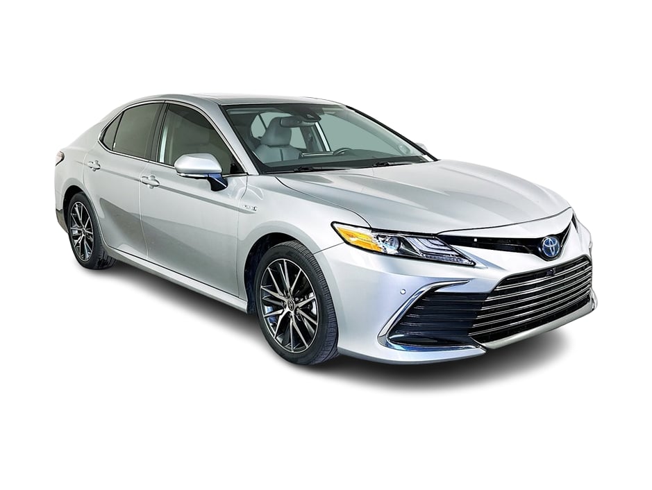 2021 Toyota Camry XLE 24