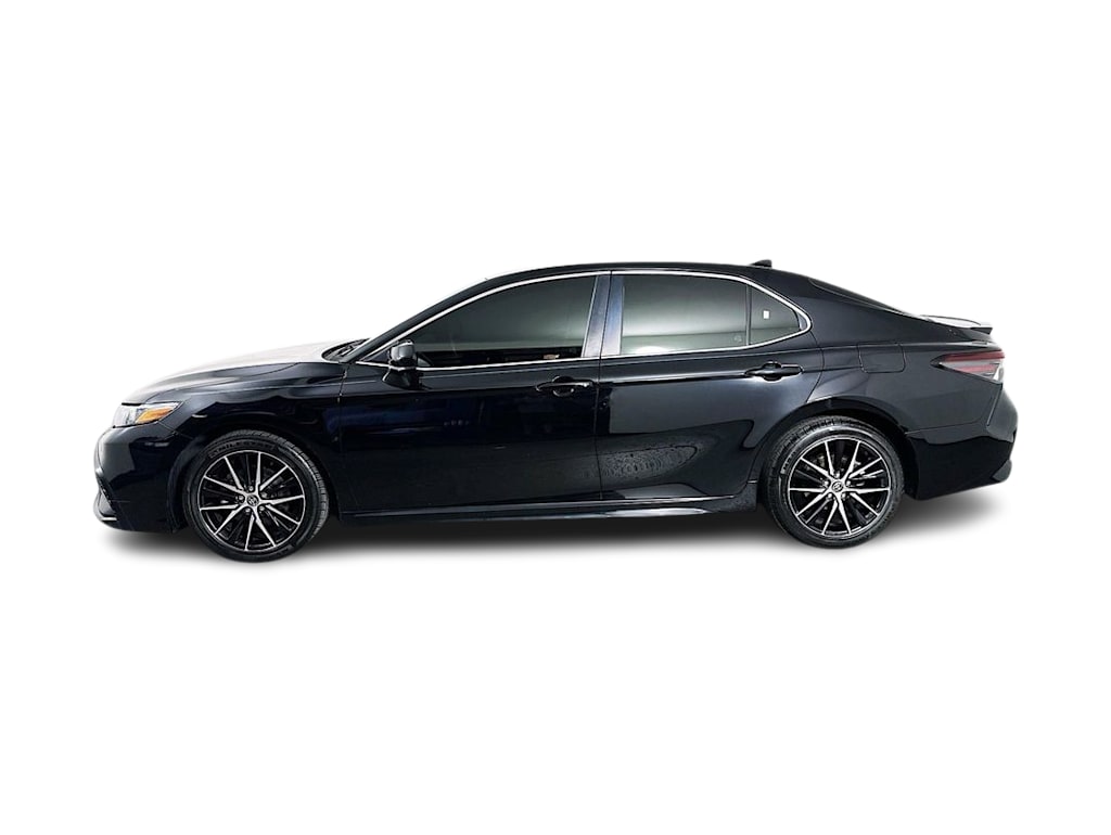 Thumbnail: 2021 Toyota Camry - 3