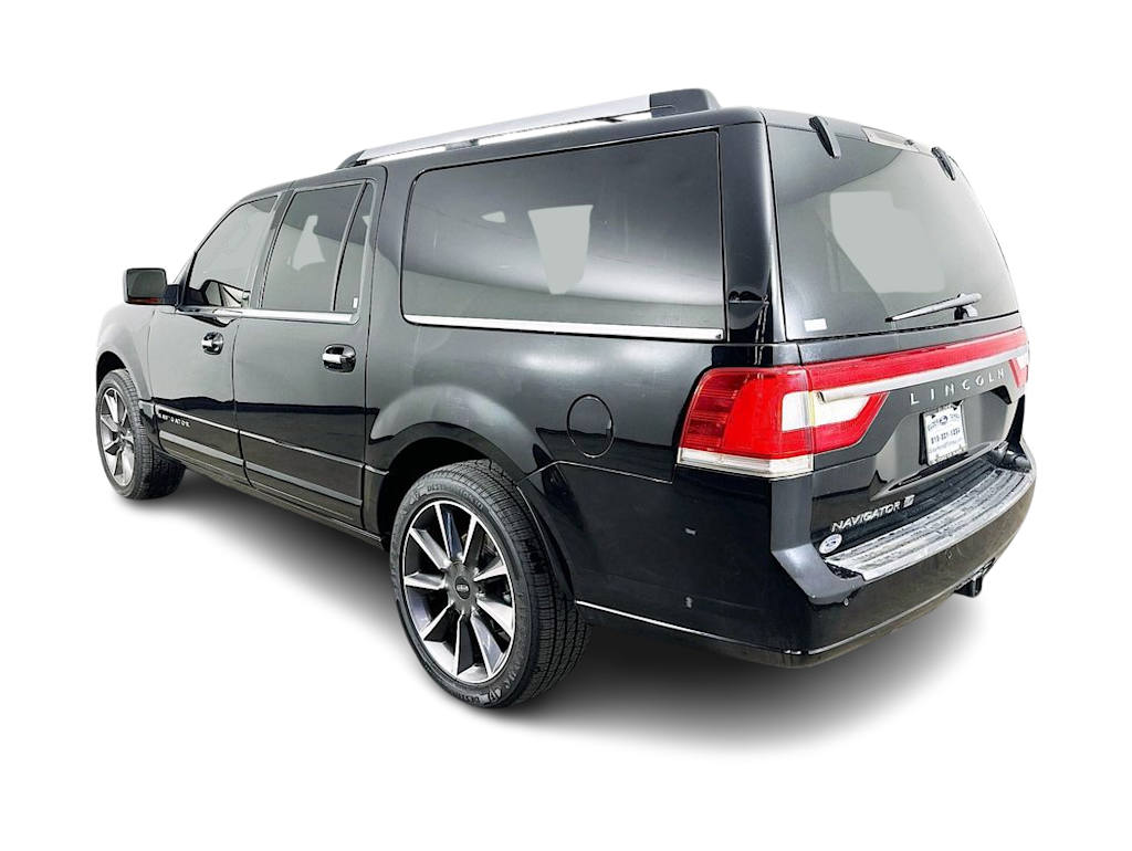 Thumbnail: 2016 Lincoln Navigator L - 4