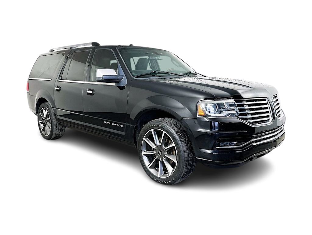 Thumbnail: 2016 Lincoln Navigator L - 24