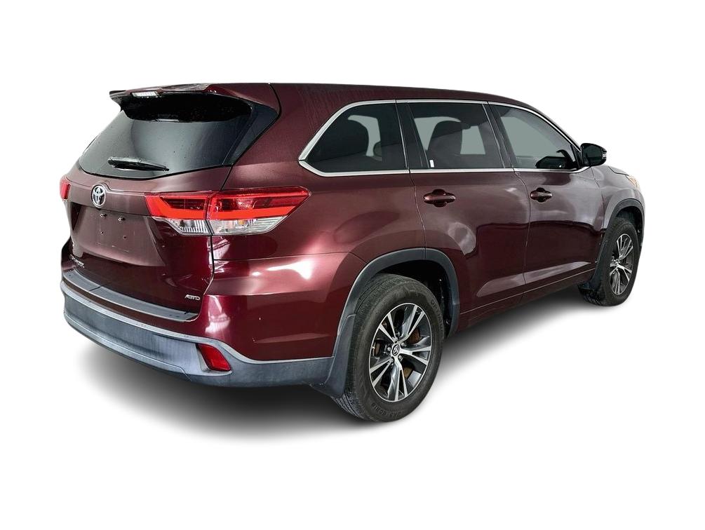 Thumbnail: 2018 Toyota Highlander - 25