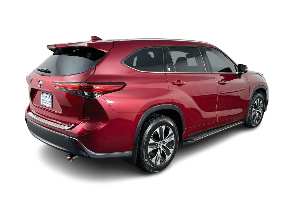 Thumbnail: 2020 Toyota Highlander - 25