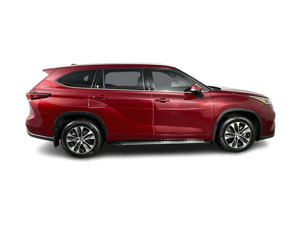 Thumbnail: 2020 Toyota Highlander - 26