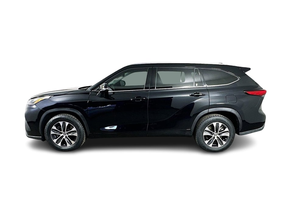 2021 Toyota Highlander XLE 3