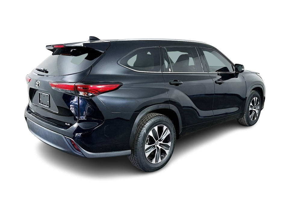 2021 Toyota Highlander XLE 25