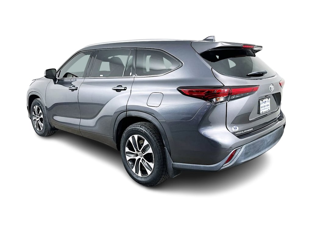 Thumbnail: 2021 Toyota Highlander - 4