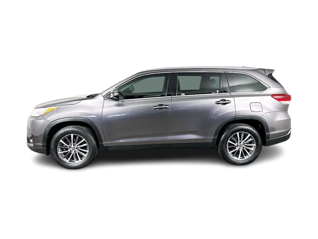 Thumbnail: 2019 Toyota Highlander - 3