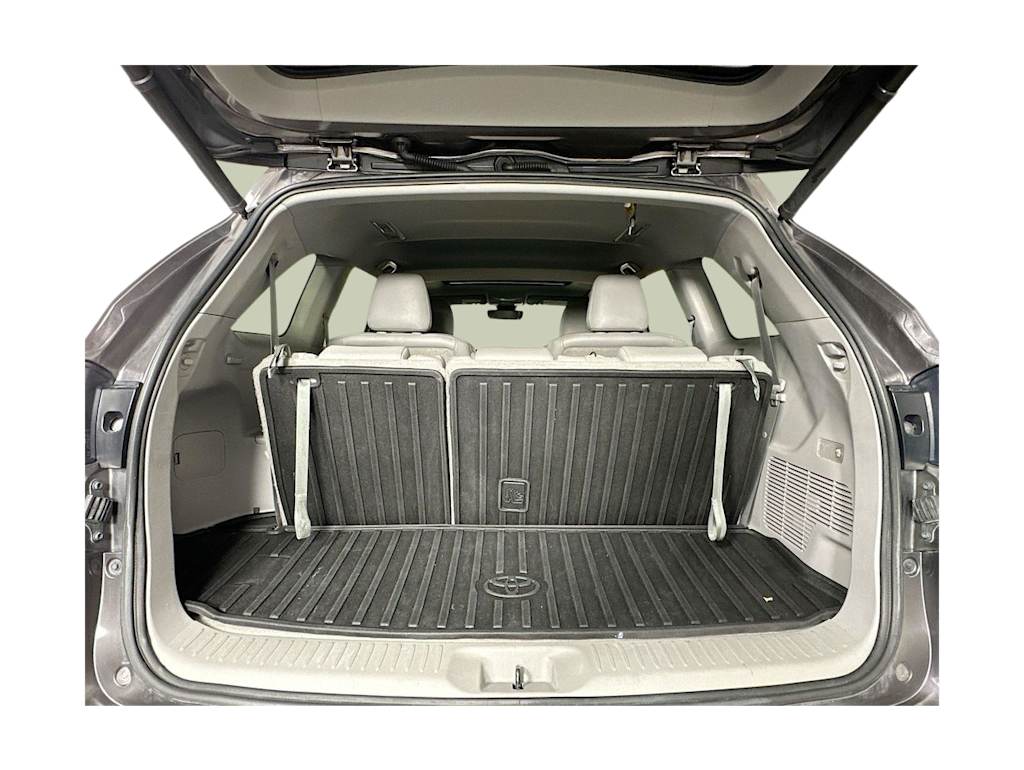 Thumbnail: 2019 Toyota Highlander - 19