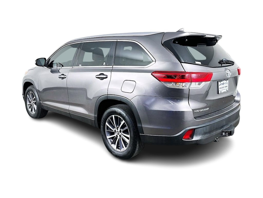 Thumbnail: 2019 Toyota Highlander - 4