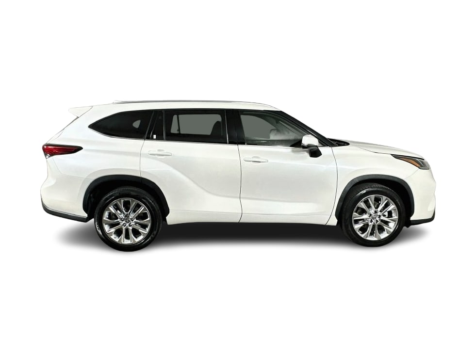 Thumbnail: 2021 Toyota Highlander - 26