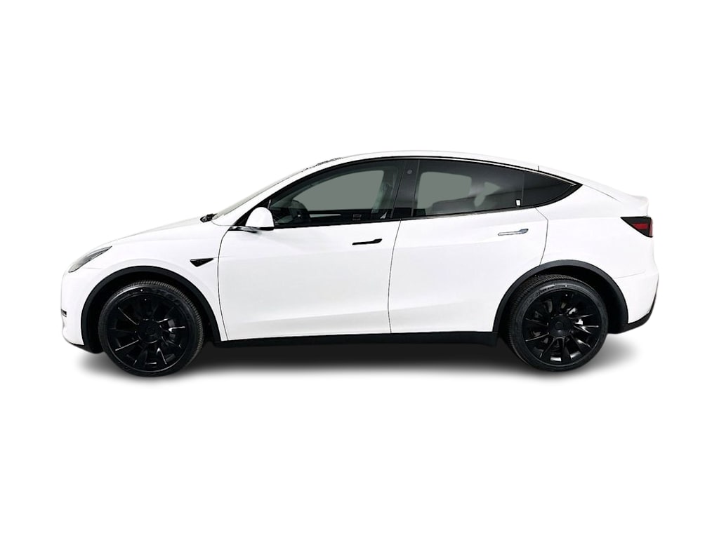 Thumbnail: 2023 Tesla Model Y - 3
