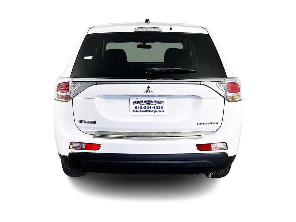 Thumbnail: 2014 Mitsubishi Outlander - 5