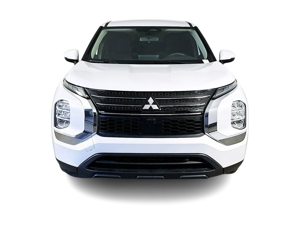 Thumbnail: 2024 Mitsubishi Outlander - 6