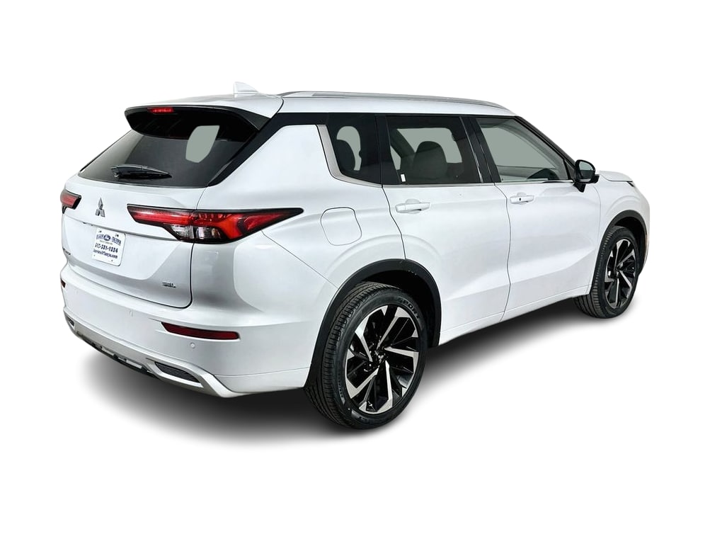 Thumbnail: 2024 Mitsubishi Outlander - 25