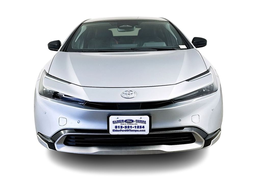 Thumbnail: 2025 Toyota Prius v - 5