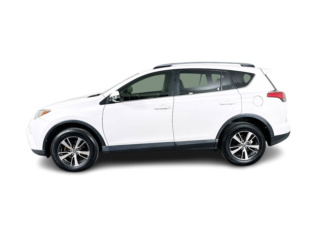 Thumbnail: 2018 Toyota RAV4 - 3