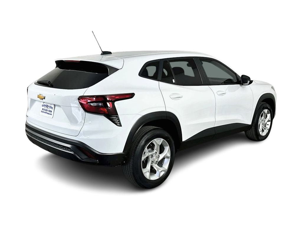 Thumbnail: 2024 Chevrolet Trax - 23