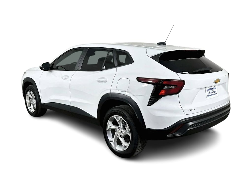 Thumbnail: 2024 Chevrolet Trax - 4