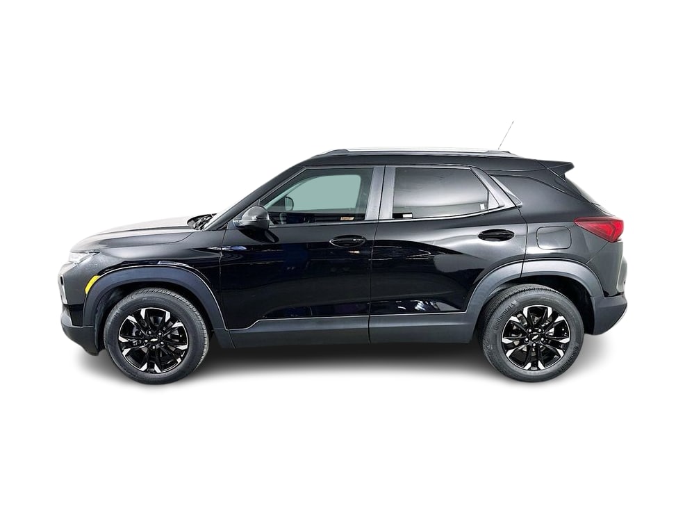 Thumbnail: 2023 Chevrolet TrailBlazer - 3