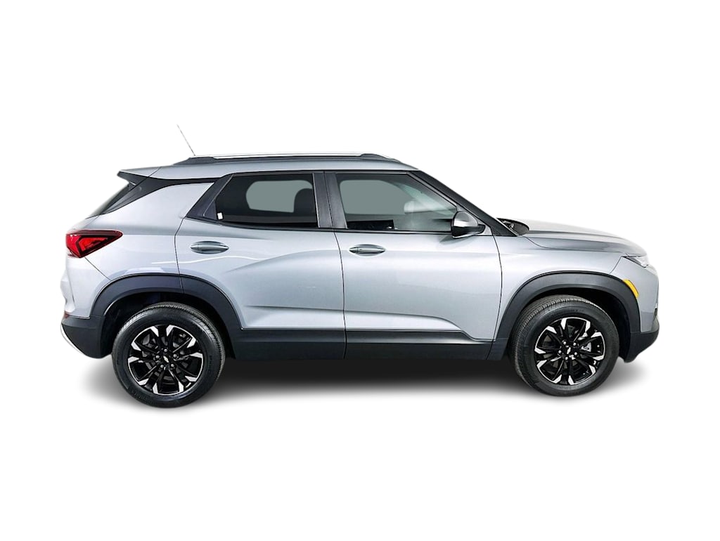 Thumbnail: 2023 Chevrolet TrailBlazer - 25