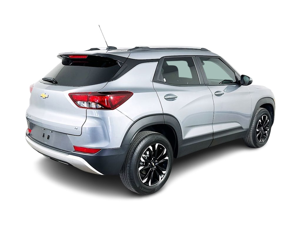 Thumbnail: 2023 Chevrolet TrailBlazer - 24