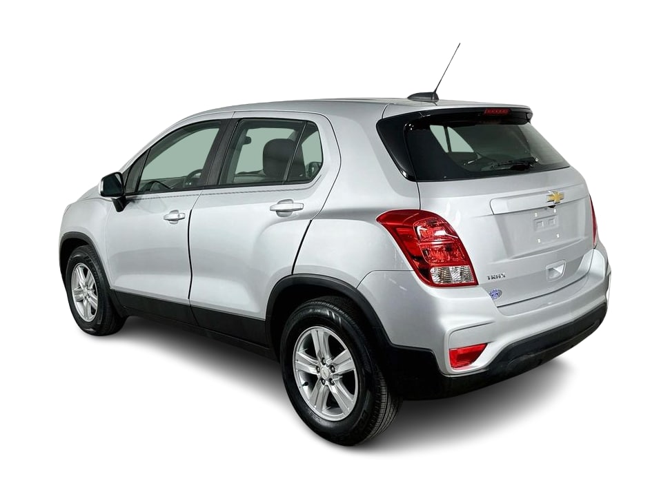 Thumbnail: 2020 Chevrolet Trax - 3