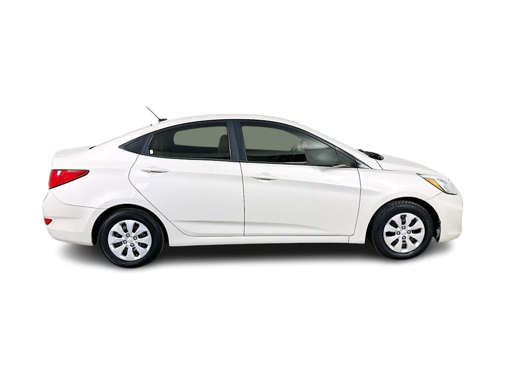 Thumbnail: 2015 Hyundai Accent - 25
