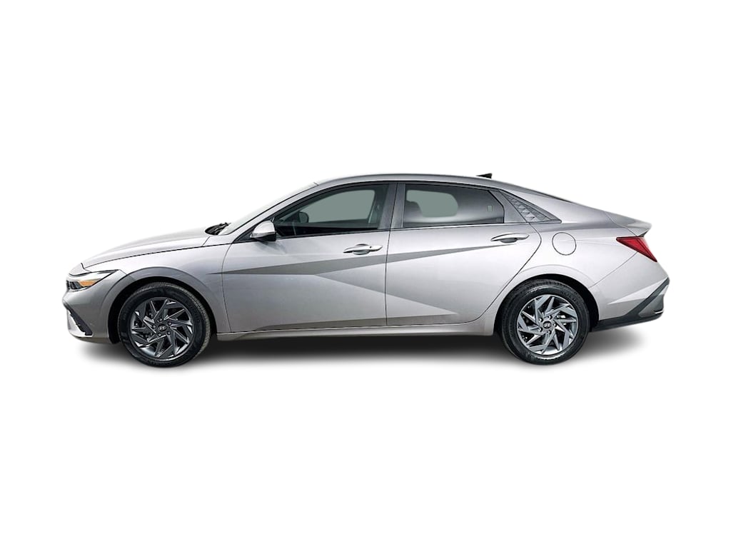 Thumbnail: 2024 Hyundai Elantra - 3