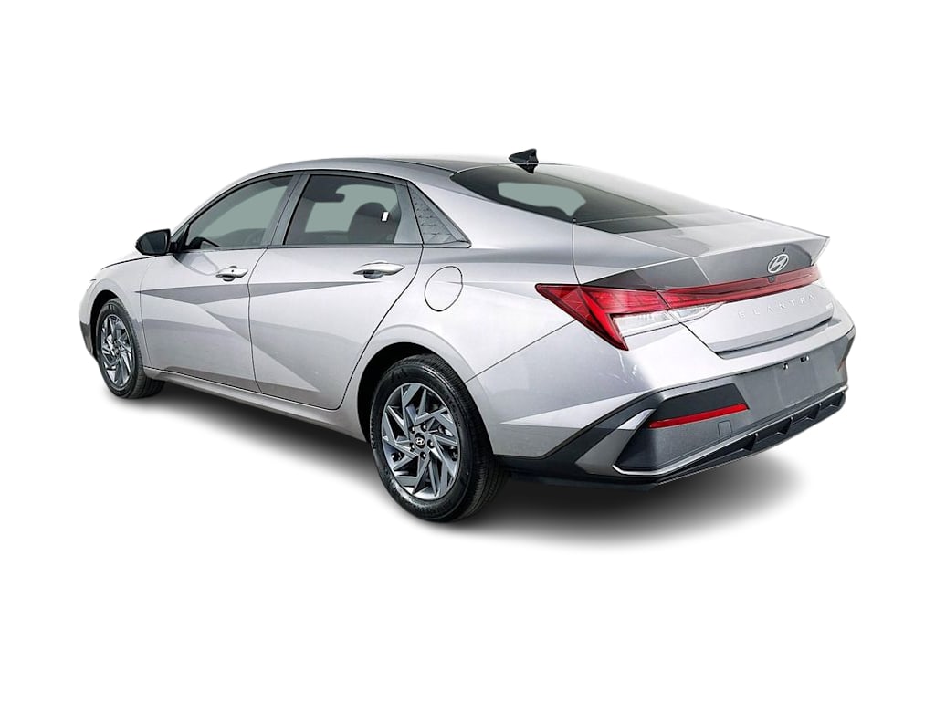 Thumbnail: 2024 Hyundai Elantra - 4