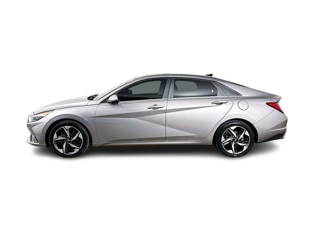 Thumbnail: 2022 Hyundai Elantra - 3