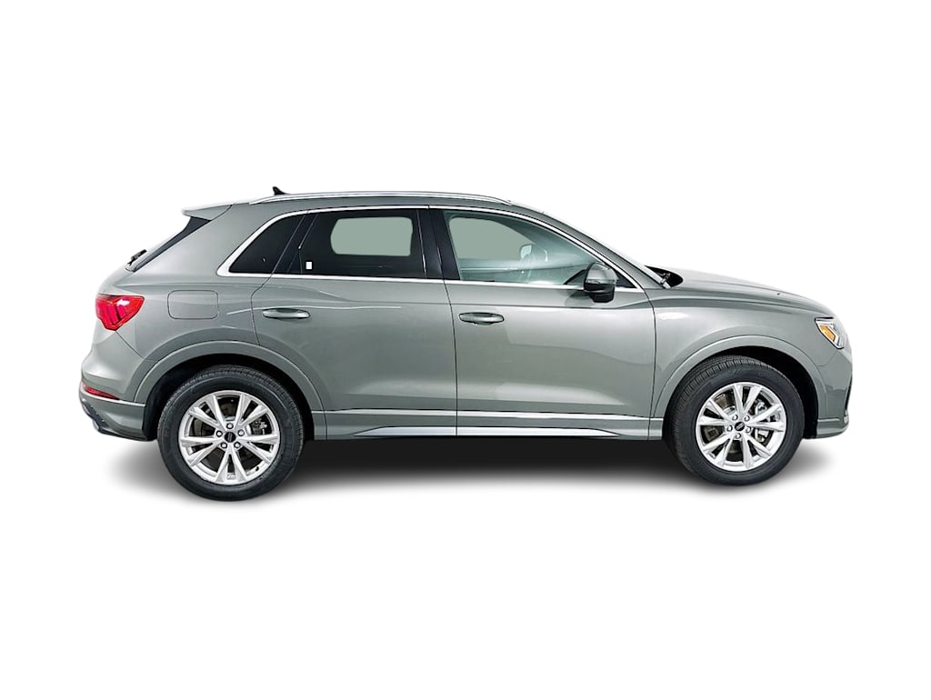 Thumbnail: 2025 Audi Q3 - 26