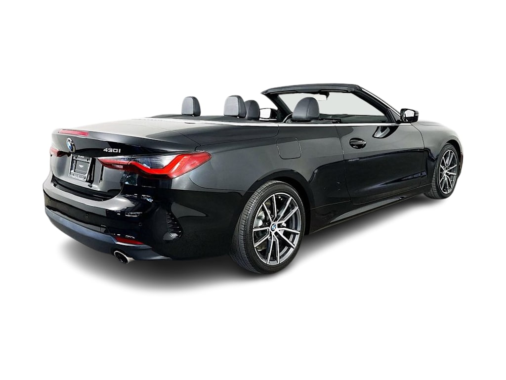 Thumbnail: 2022 BMW 4 Series - 26