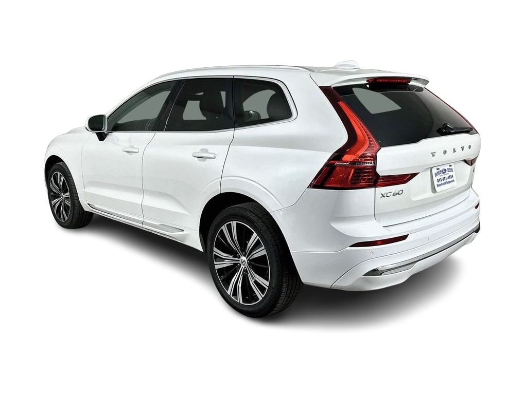Thumbnail: 2022 Volvo XC60 - 4