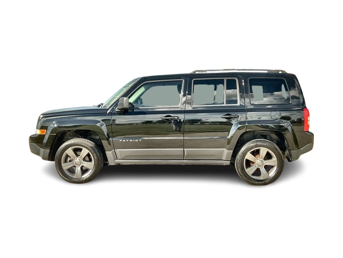 Thumbnail: 2016 Jeep Patriot - 3