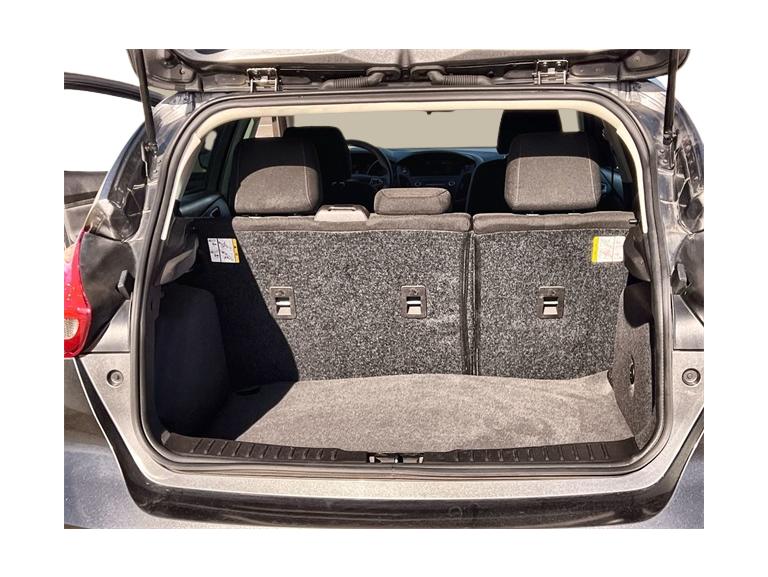 Thumbnail: 2018 Ford Focus - 18