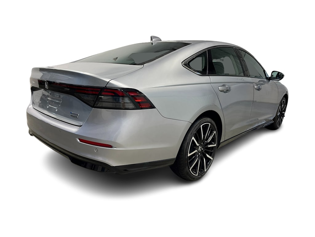 2025 Honda Accord Touring 17