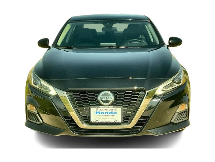 Thumbnail: 2020 Nissan Altima - 18