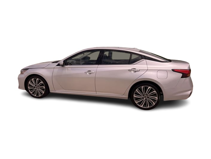 Thumbnail: 2023 Nissan Altima - 3