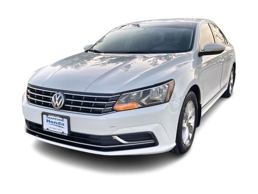 Thumbnail: 2016 Volkswagen Passat - 19