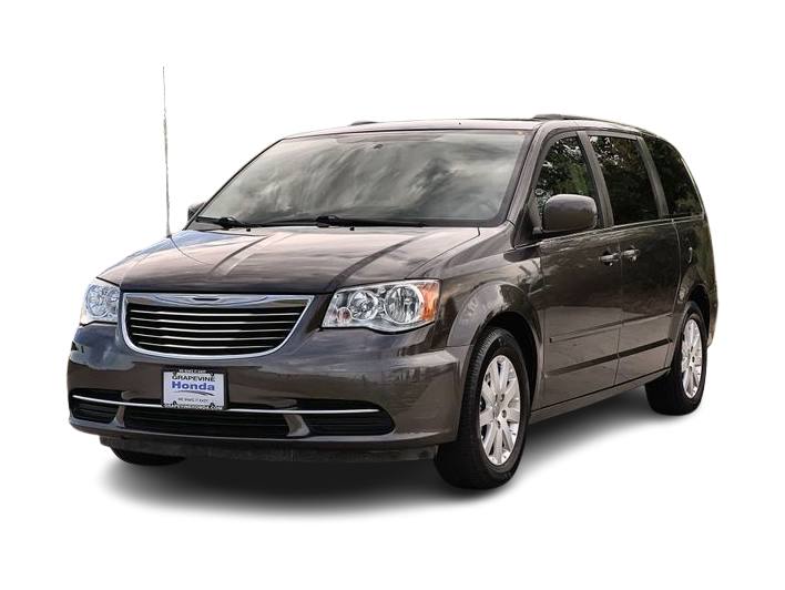 Thumbnail: 2015 Chrysler Town & Country - 19