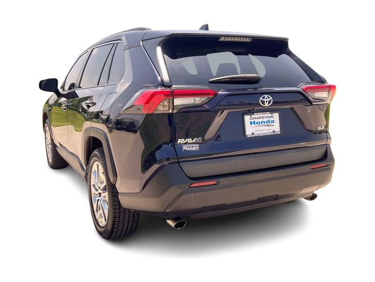 Thumbnail: 2021 Toyota RAV4 - 4